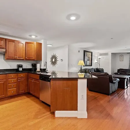 Premier Ocean-Side 2Br At Grand Victorian Apartment